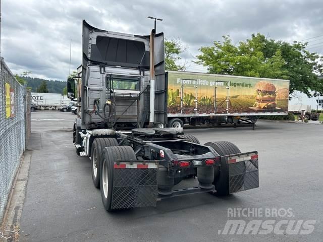 Volvo VNL 300 Tegljači