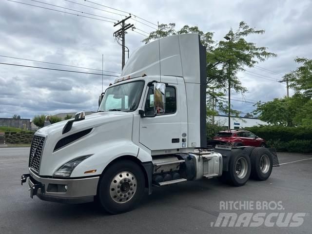 Volvo VNL 300 Tegljači