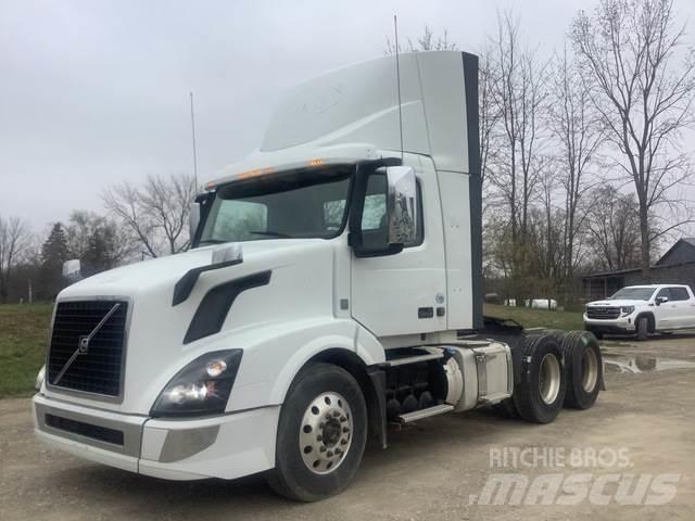 Volvo VNL300 Tegljači