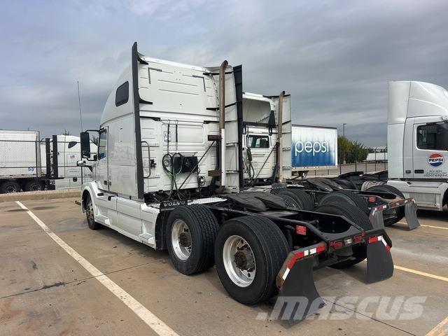 Volvo VNL64T Tegljači