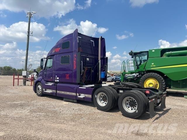Volvo VNL860 Tegljači