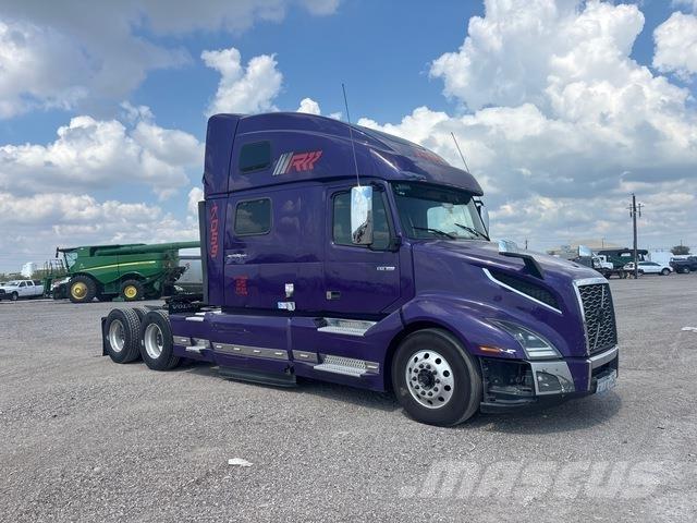 Volvo VNL860 Tegljači