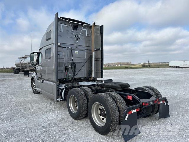 Volvo VNL860 Tegljači