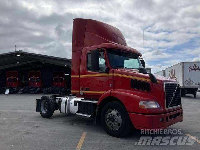 Volvo VNM Tegljači