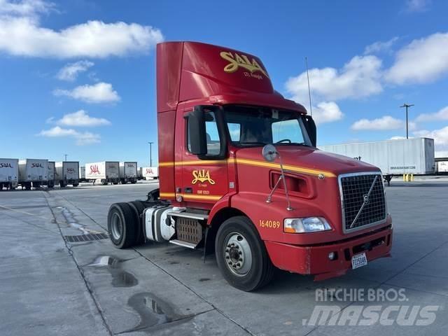 Volvo VNM Tegljači