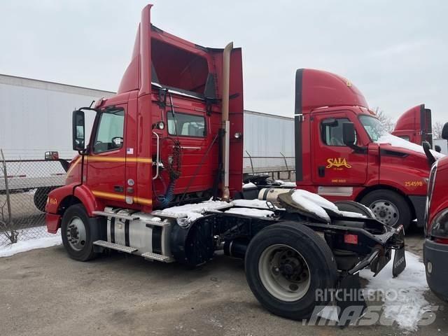 Volvo VNM Tegljači