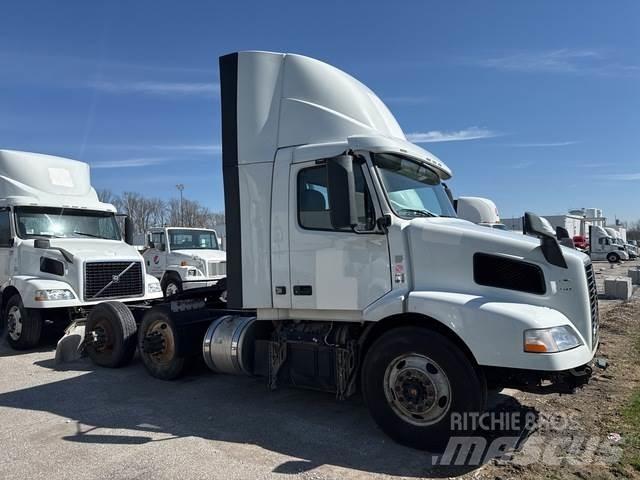 Volvo VNM Tegljači