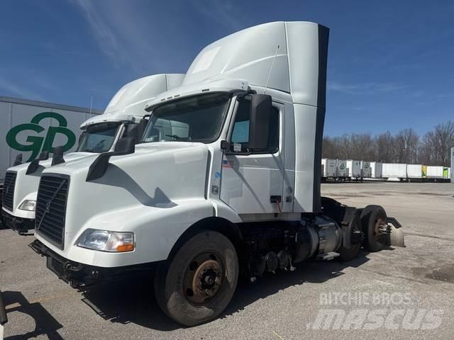 Volvo VNM Tegljači