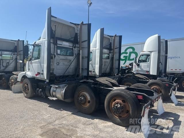 Volvo VNM Tegljači