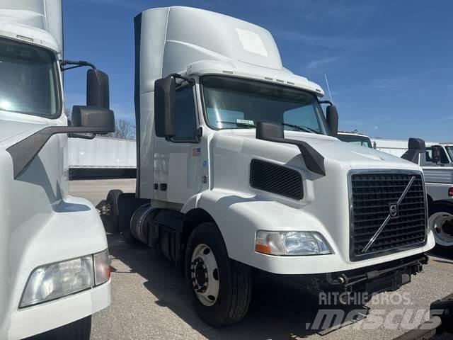Volvo VNM Tegljači