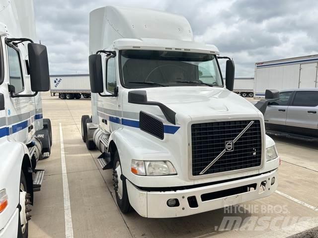 Volvo VNM Tegljači