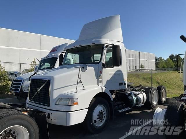 Volvo VNM Tegljači