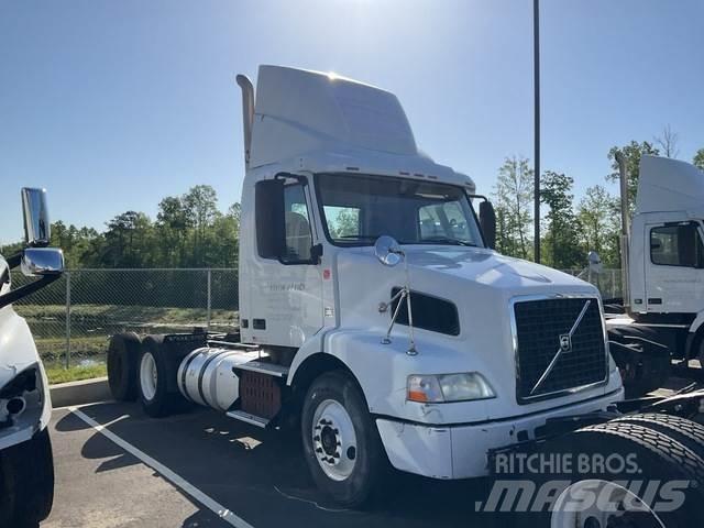 Volvo VNM Tegljači