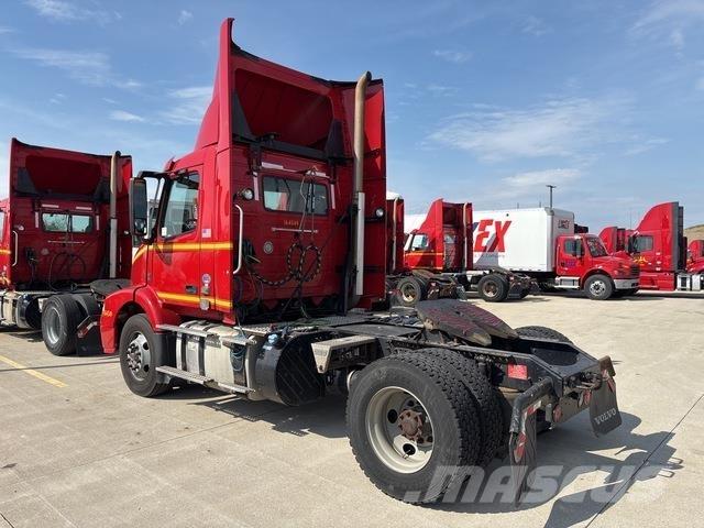 Volvo VNM Tegljači