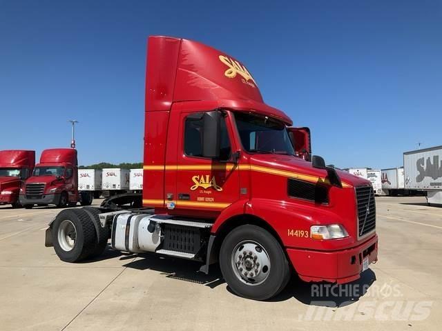 Volvo VNM Tegljači