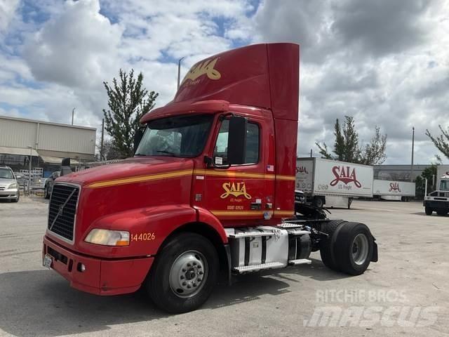 Volvo VNM Tegljači