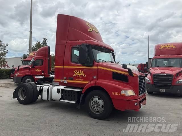 Volvo VNM Tegljači