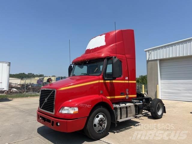 Volvo VNM Tegljači