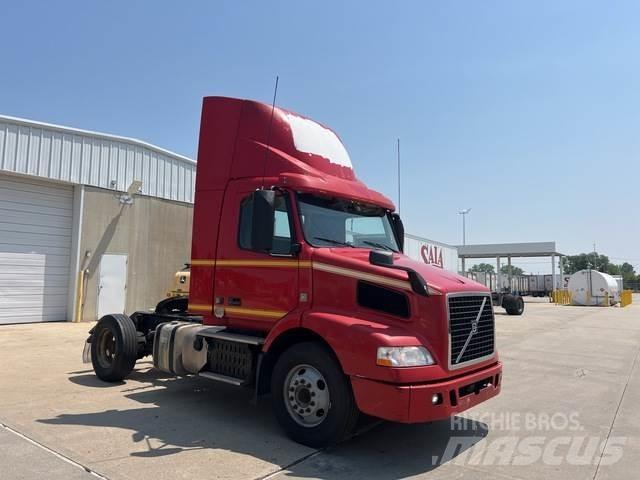 Volvo VNM Tegljači