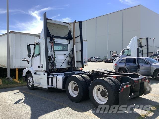 Volvo VNM Tegljači