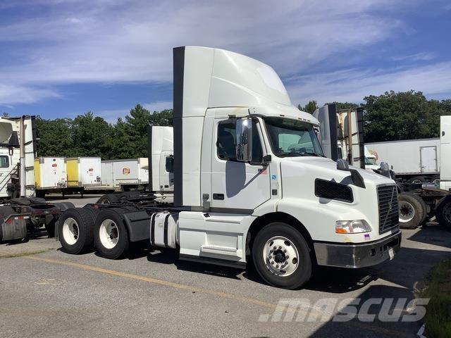 Volvo VNM Tegljači