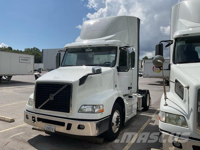 Volvo VNM Tegljači