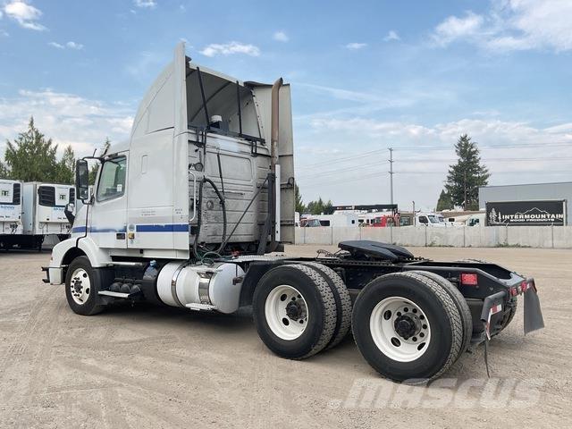 Volvo VNM Tegljači