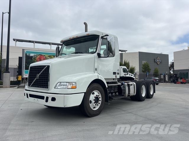 Volvo VNM 200 Tegljači