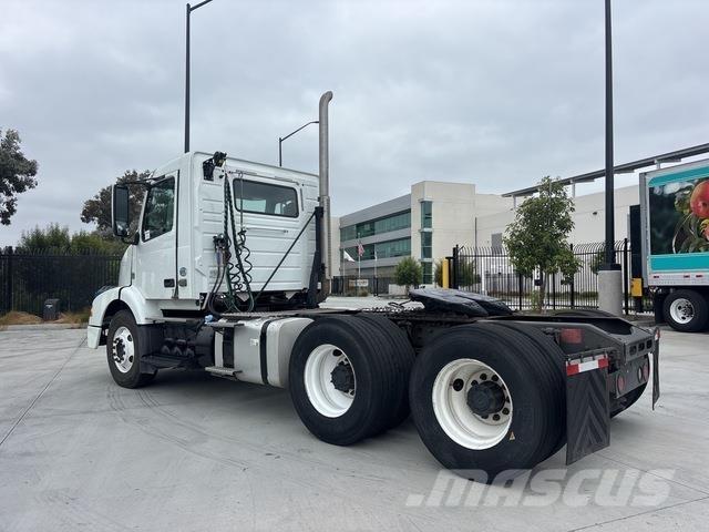 Volvo VNM 200 Tegljači