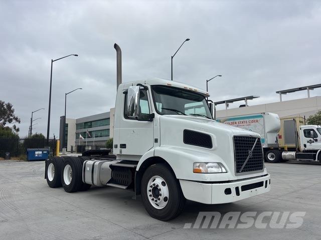 Volvo VNM 200 Tegljači