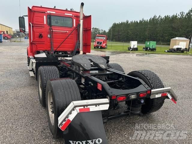 Volvo VNR Tegljači