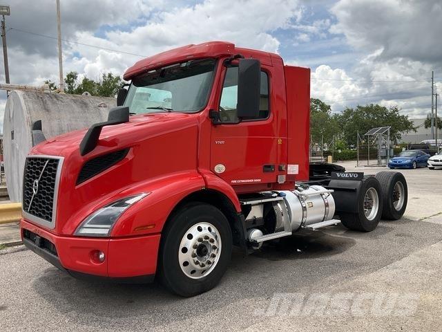 Volvo VNR Tegljači
