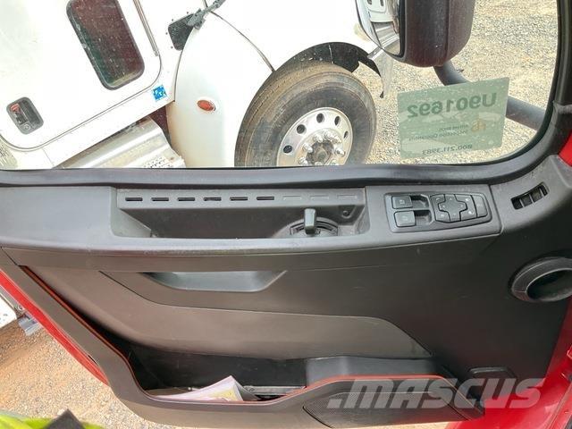 Volvo VNR Tegljači