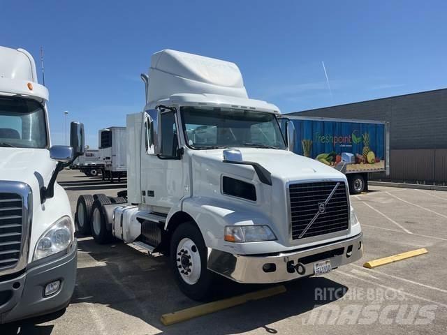 Volvo VNR64T Tegljači
