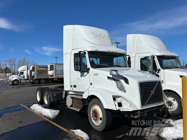 Volvo VNR64T Tegljači