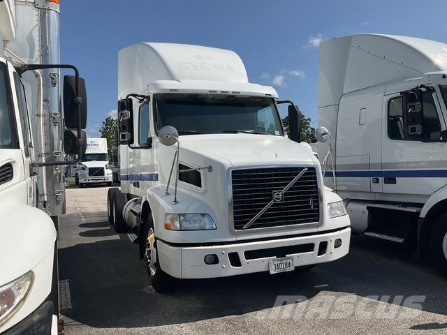 Volvo VNR64T Tegljači