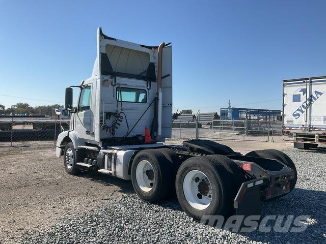 Volvo VNR64T Tegljači