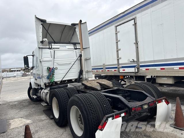 Volvo VNR64T Tegljači