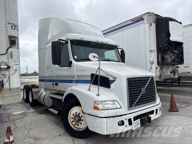 Volvo VNR64T Tegljači