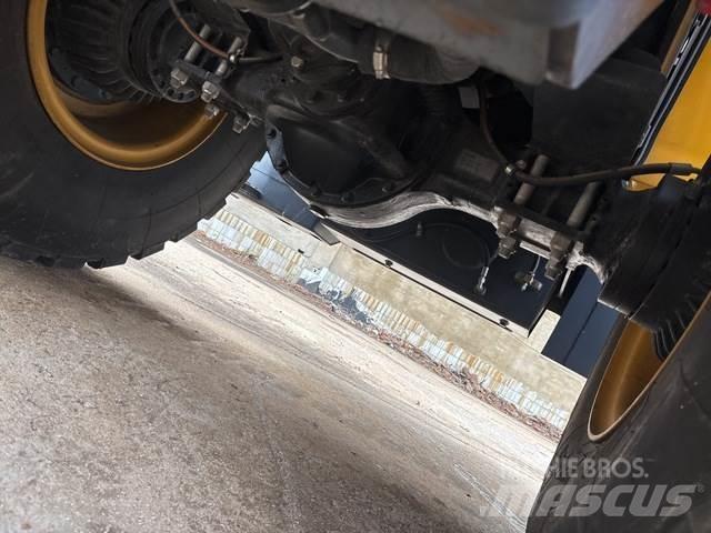 XCMG 938U Utovarivači na točkove