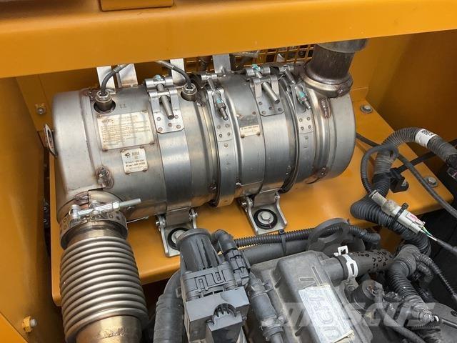 XCMG XE135G Bageri guseničari