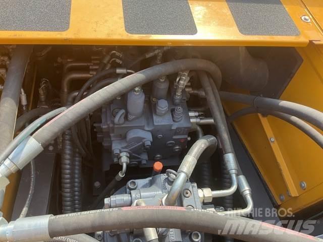 XCMG XE310LC Bageri guseničari