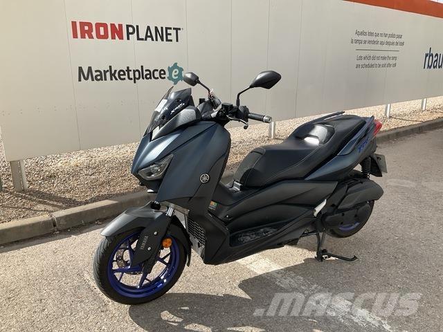 Yamaha X-Max Terenska vozila