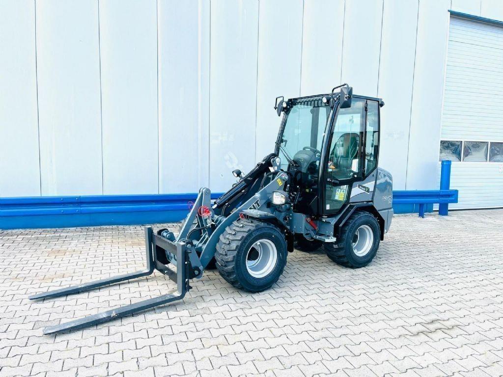 GiANT G2500 X-TRA HD Utovarivači na točkove