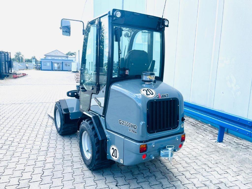 GiANT G2500 X-TRA HD Utovarivači na točkove