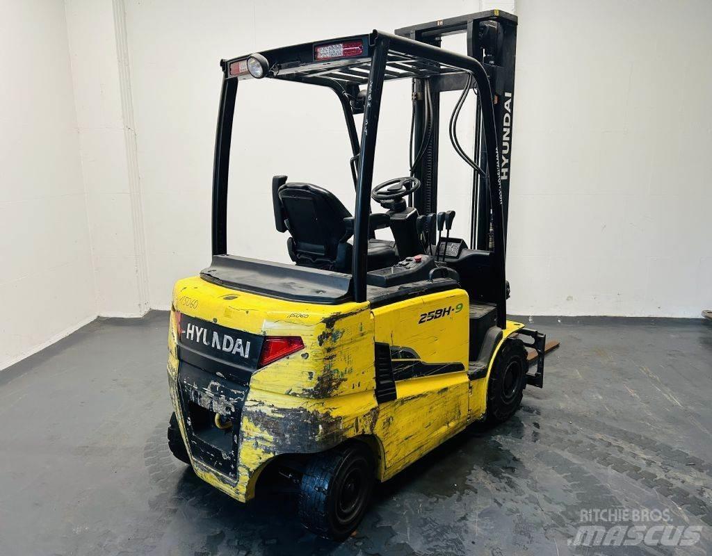 Hyundai 25BH-9 Električni viljuškari