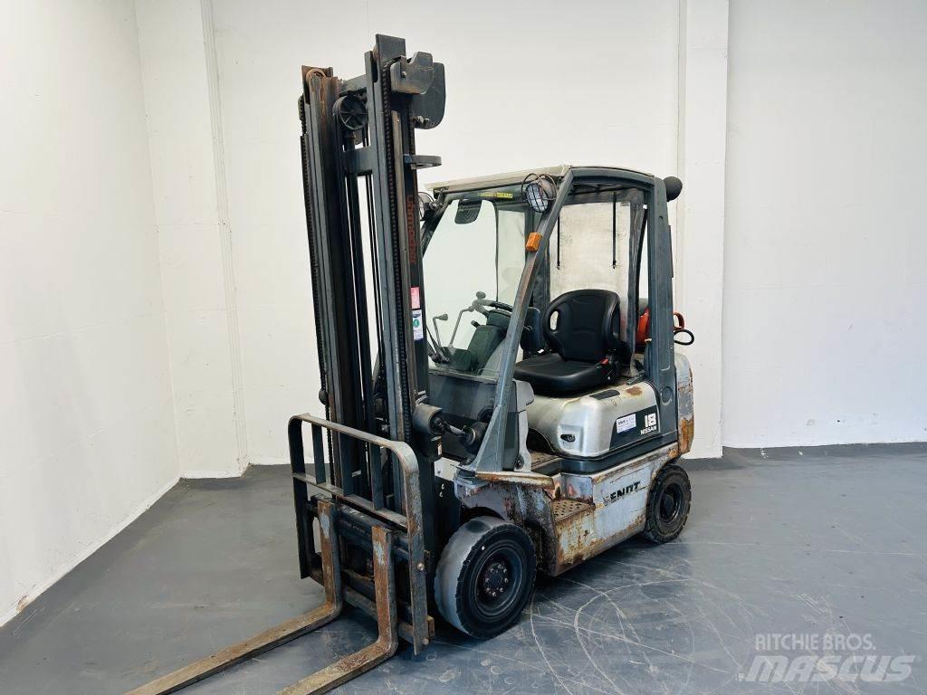 Nissan PD01A18PQ Plinski viljuškari