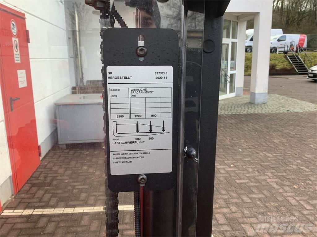 Toyota SPE120 Ručni električni viljuškar