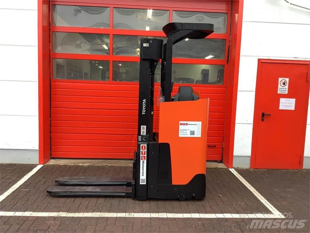 Toyota SSI160LN Ručni električni viljuškar