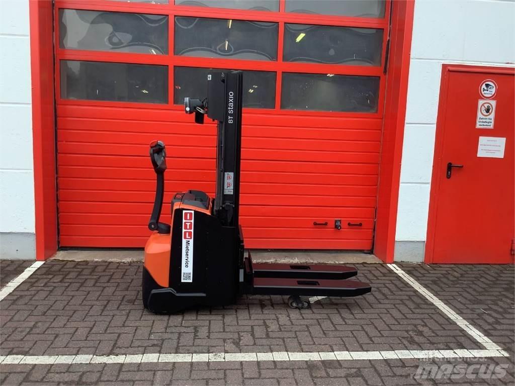 Toyota SWE120L Ručni električni viljuškar